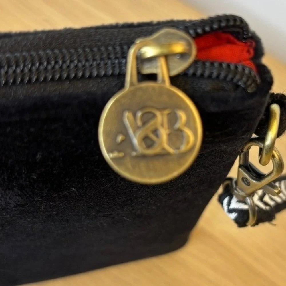 America & Beyond Beaded Initial D‎ Wristlet Clutch Black Velvet Floral Striped